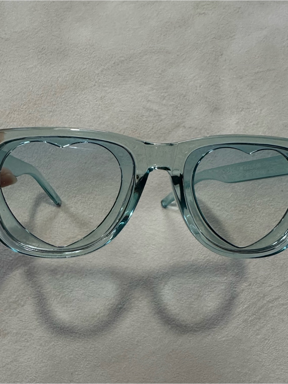 Heart Sunglasses - Picture 2 of 9